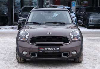 Подержанный автомобиль MINI Countryman 2011 года (2 фото)