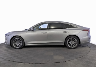 Подержанный автомобиль FAW Bestune B70 2023 года (8 фото)