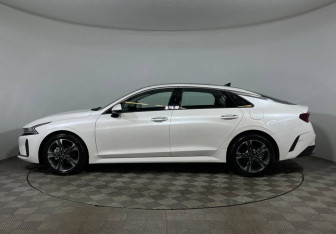 Новый Kia K5 2024 (3 фото)