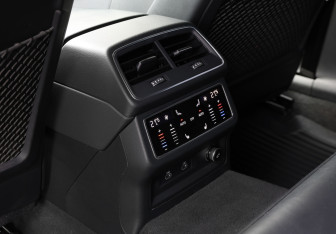 Подержанный автомобиль Audi A7 2021 года (23 фото)