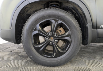 Подержанный автомобиль Kia Sorento 2014 года (13 фото)