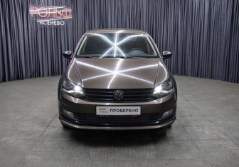 Подержанный автомобиль Volkswagen Polo Sedan 2017 года (2 фото)