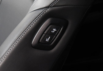 Подержанный автомобиль Toyota Camry Sedan 2024 года (17 фото)