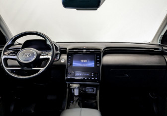 Подержанный автомобиль Hyundai Tucson 2022 года (13 фото)