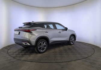 Новый Omoda C5 2024 (5 фото)