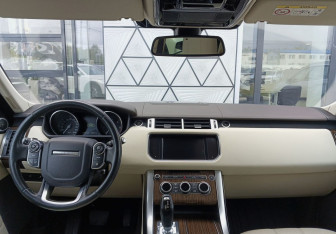 Подержанный автомобиль Land Rover Range Rover Sport 2015 года (12 фото)