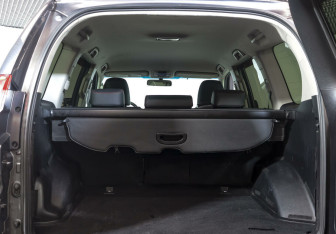 Подержанный автомобиль Toyota Land Cruiser Prado 2014 года (11 фото)