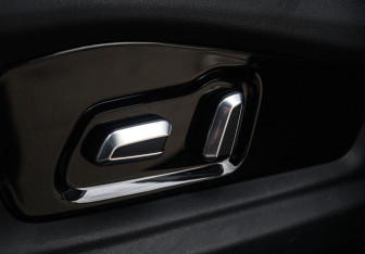 Подержанный автомобиль Omoda C5 2023 года (18 фото)