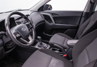 Подержанный автомобиль Hyundai Creta 2017 года (10 фото)