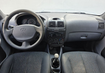 Подержанный автомобиль Hyundai Accent Sedan 2007 года (11 фото)