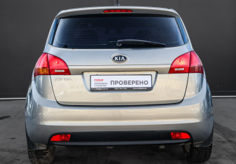 Подержанный автомобиль Kia Venga 2012 года (5 фото)