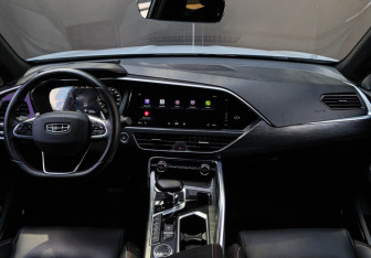 Подержанный автомобиль Geely Tugella 2023 года (9 фото)