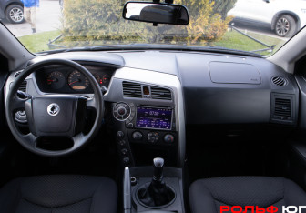 Подержанный автомобиль SsangYong Kyron 2012 года (11 фото)