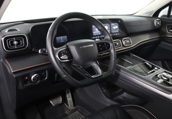 Подержанный автомобиль Jaecoo J8 2024 года (13 фото)
