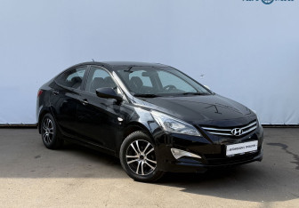 Подержанный автомобиль Hyundai Solaris Sedan 2014 года (3 фото)