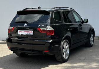Подержанный автомобиль BMW X3 2010 года (5 фото)