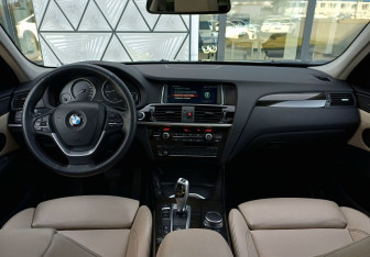 Подержанный автомобиль BMW X3 2016 года (12 фото)