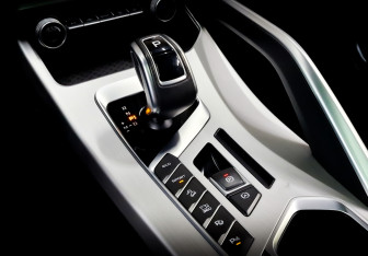 Подержанный автомобиль Geely Coolray 2022 года (25 фото)