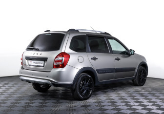 Подержанный автомобиль LADA (ВАЗ) Granta Wagon 2022 года (5 фото)