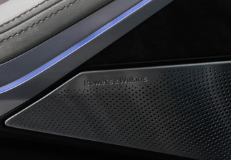 Подержанный автомобиль BMW X7 2021 года (20 фото)