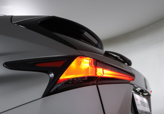 Подержанный автомобиль Lexus NX 2019 года (23 фото)