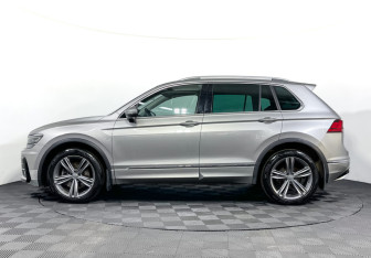Подержанный автомобиль Volkswagen Tiguan 2020 года (8 фото)