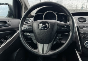Подержанный автомобиль Mazda CX-7 2011 года (14 фото)