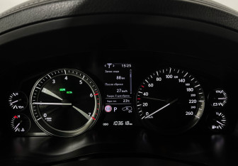 Подержанный автомобиль Lexus LX 2020 года (11 фото)