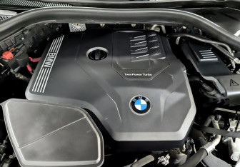 Подержанный автомобиль BMW X3 2020 года (9 фото)