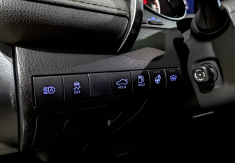 Подержанный автомобиль Toyota Camry Sedan 2020 года (28 фото)