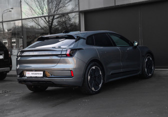 Подержанный автомобиль Zeekr 001 2022 года (5 фото)