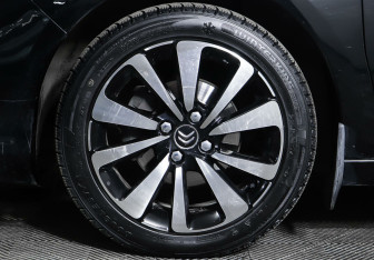 Подержанный автомобиль Citroen C4 Sedan 2016 года (6 фото)