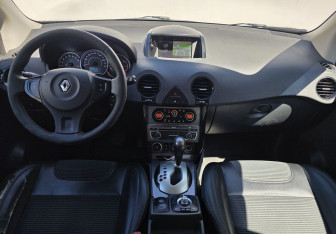 Подержанный автомобиль Renault Koleos 2014 года (11 фото)