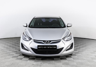 Подержанный автомобиль Hyundai Elantra Sedan 2014 года (2 фото)