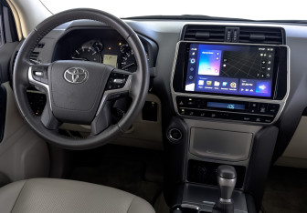 Подержанный автомобиль Toyota Land Cruiser Prado 2021 года (28 фото)