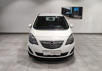 Подержанный автомобиль Opel Meriva 2012 года (2 фото)