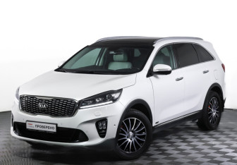 Подержанный автомобиль Kia Sorento 2019 года (28 фото)