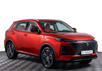 Подержанный автомобиль Changan UNI-S 2024 года (3 фото)