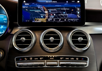 Подержанный автомобиль Mercedes-Benz GLC AMG 2020 года (15 фото)