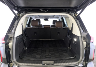 Подержанный автомобиль Exeed VX 2022 года (9 фото)