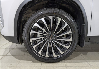 Подержанный автомобиль Exeed TXL 2024 года (12 фото)