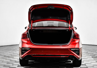 Подержанный автомобиль Kia Cerato Sedan 2020 года (15 фото)