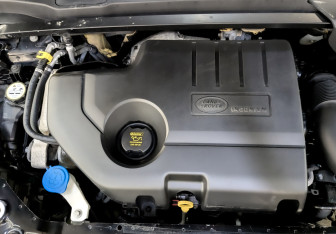 Подержанный автомобиль Land Rover Discovery Sport 2017 года (9 фото)