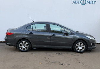 Подержанный автомобиль Peugeot 408 2013 года (4 фото)