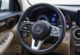 Подержанный автомобиль Mercedes-Benz GLC Coupe 2019 года (15 фото)