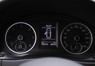 Подержанный автомобиль Volkswagen Tiguan 2012 года (12 фото)