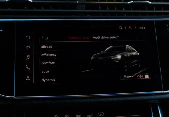 Подержанный автомобиль Audi Q8 2019 года (18 фото)