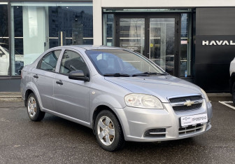 Подержанный автомобиль Chevrolet Aveo Sedan 2008 года (3 фото)