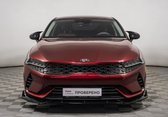 Подержанный автомобиль Kia K5 2020 года (2 фото)