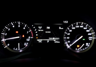 Подержанный автомобиль Toyota Highlander 2021 года (12 фото)